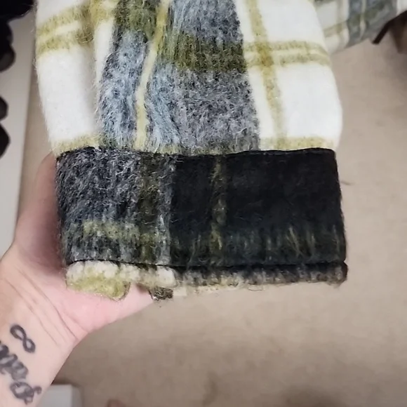 NWT Love Poem Shacket - Picture 4 of 6